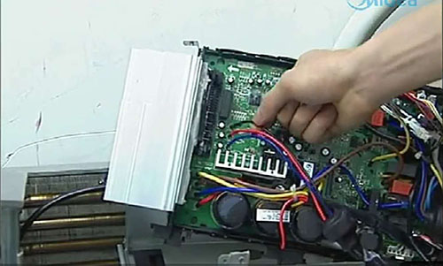 衡阳美的空调电话是多少